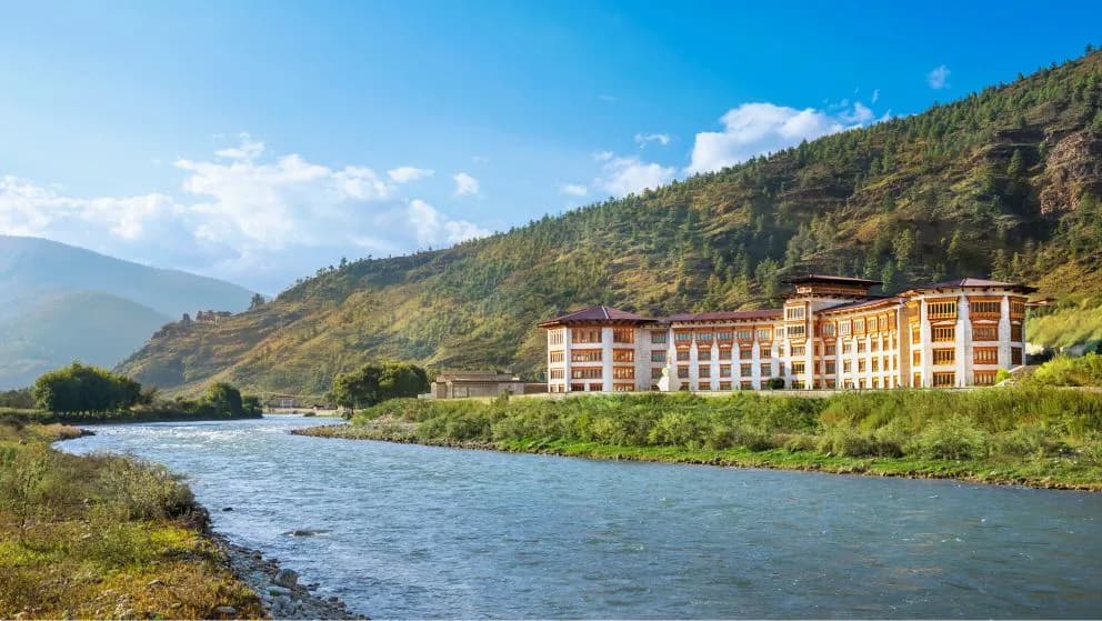 Le m ridien paro riverfront resort