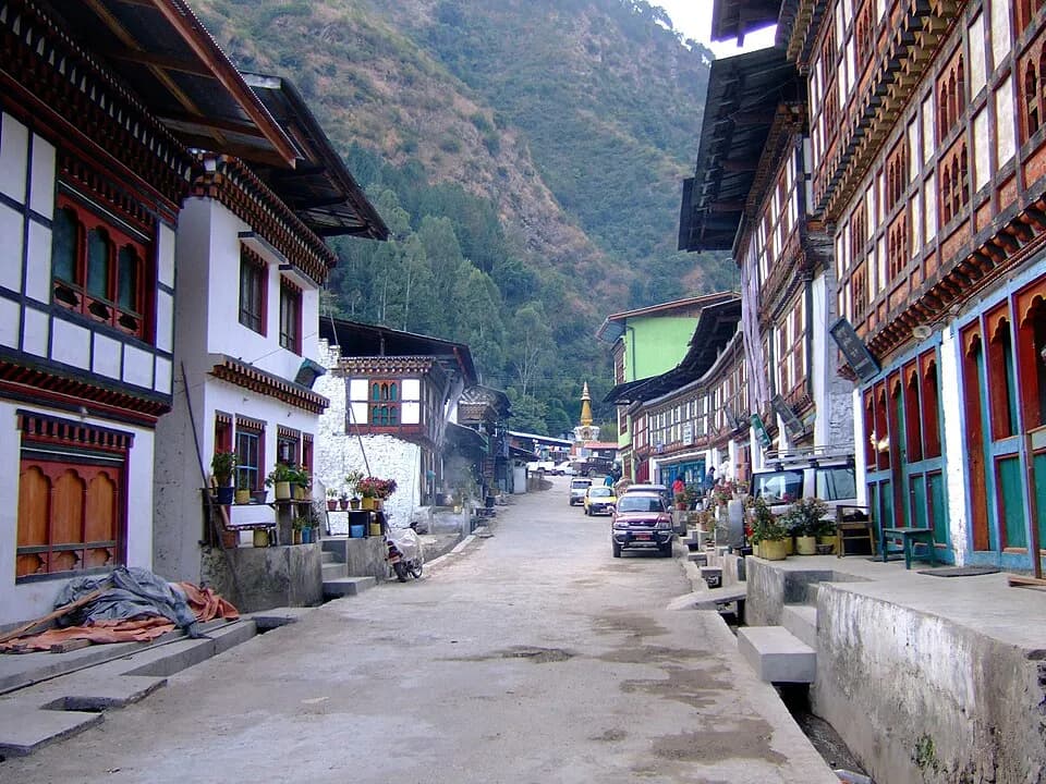 A street in the eastern Bhutanese hills, the kind of town the memoir is set in