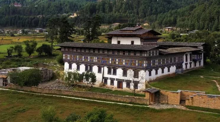 Wangduecholing palace