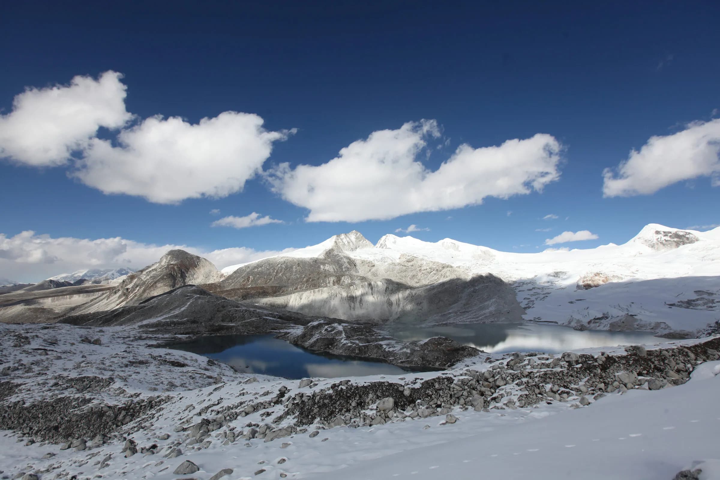 The Bhutanese Himalaya above a sea of cloud